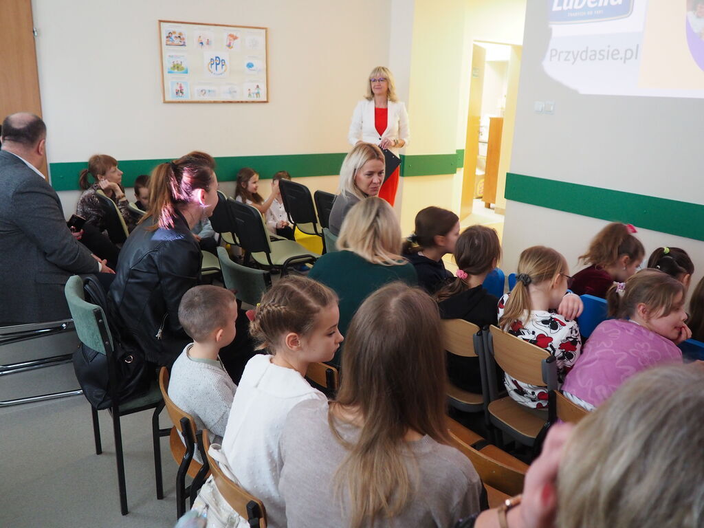 
                                                    Spotkanie podsumowujące realizację Innowacji pedagogicznej „Empatia to moja supermoc!”
                                                