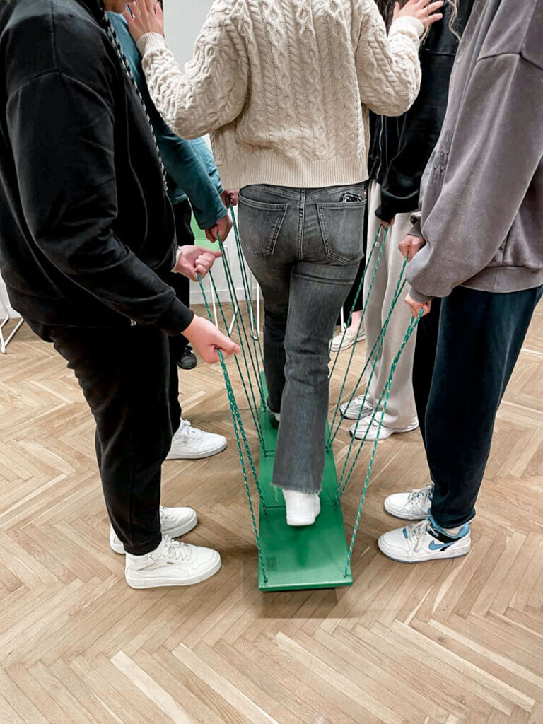 
                                                    Ogólnopolski Tydzień Kariery 2025 - Siła relacji w erze samotności
                                                