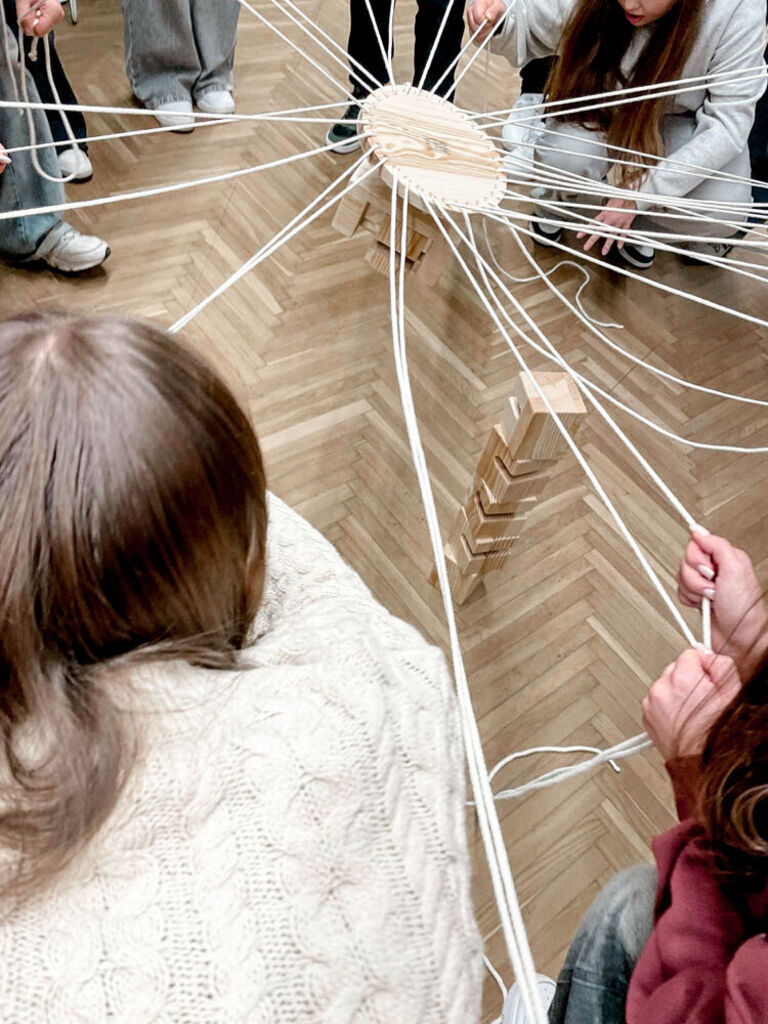 
                                                    Ogólnopolski Tydzień Kariery 2025 - Siła relacji w erze samotności
                                                