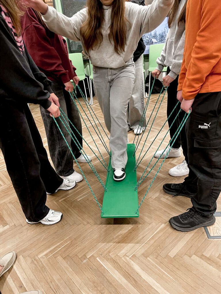 
                                                    Ogólnopolski Tydzień Kariery 2025 - Siła relacji w erze samotności
                                                