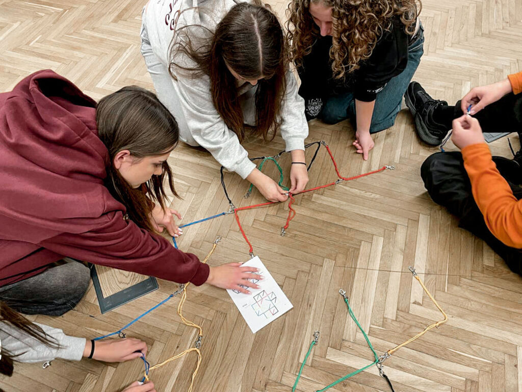 
                                                    Ogólnopolski Tydzień Kariery 2025 - Siła relacji w erze samotności
                                                