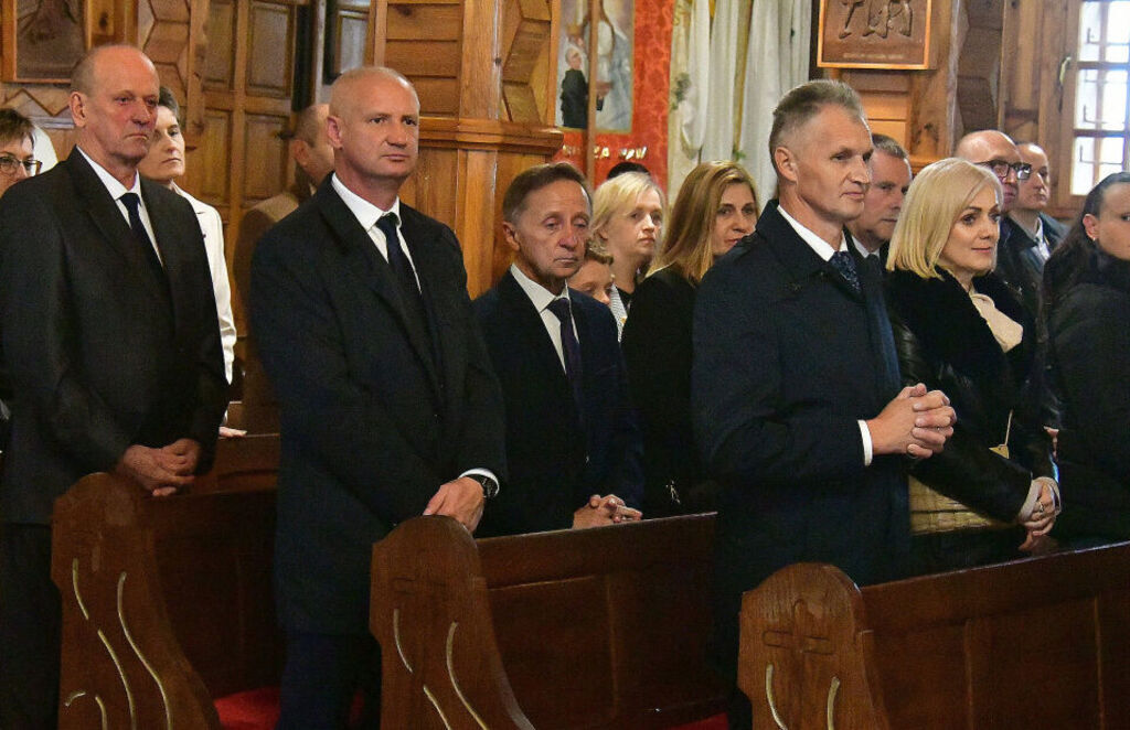 W sobotę 4 października Szkoła Podstawowa w Lipinach Dolnych obchodziła jubileusz 20-lecia nadania jej imienia św. Franciszka z Asyżu