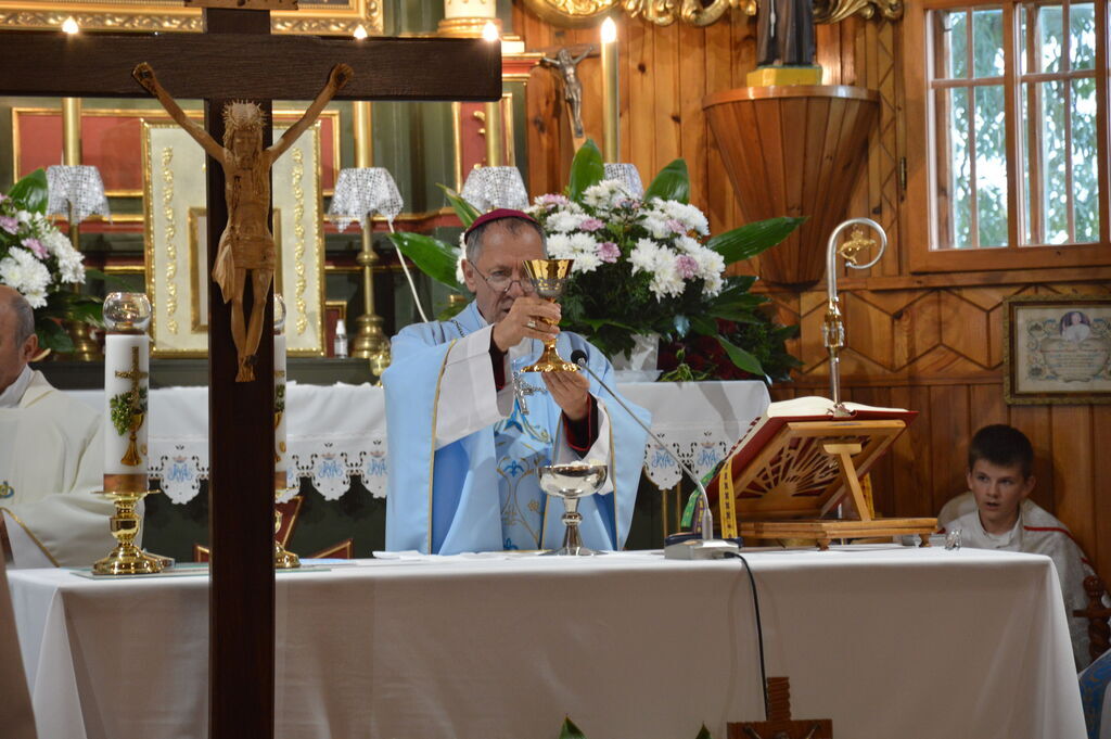 W sobotę 4 października Szkoła Podstawowa w Lipinach Dolnych obchodziła jubileusz 20-lecia nadania jej imienia św. Franciszka z Asyżu