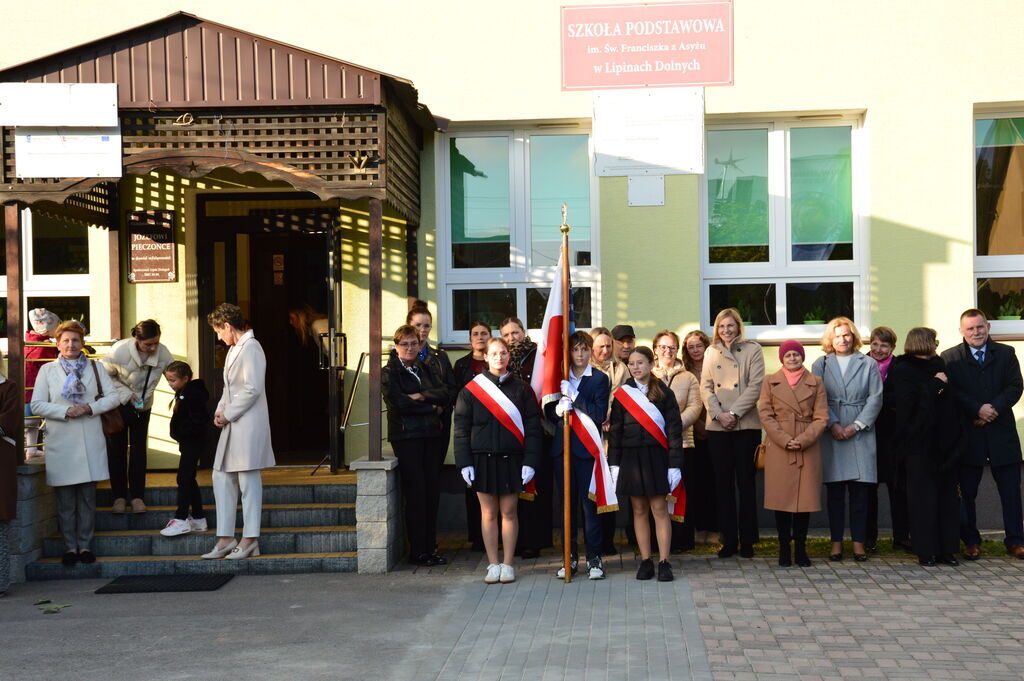 W sobotę 4 października Szkoła Podstawowa w Lipinach Dolnych obchodziła jubileusz 20-lecia nadania jej imienia św. Franciszka z Asyżu
