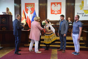 NAGRODY ZA OSIĄGNIĘCIA W DZIEDZINIE TWÓRCZOŚCI ARTYSTYCZNEJ UPOWSZECHNIANIA I OCHRONY KULTURY ORAZ NAGRODY ZA OSIĄGNIĘTE WYNIKI SPORTOWE ORAZ WYBITNE OSIĄGNIĘCIA W DZIAŁALNOŚCI SPORTOWEJ