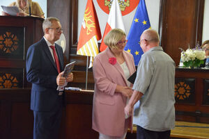 NAGRODY ZA OSIĄGNIĘCIA W DZIEDZINIE TWÓRCZOŚCI ARTYSTYCZNEJ UPOWSZECHNIANIA I OCHRONY KULTURY ORAZ NAGRODY ZA OSIĄGNIĘTE WYNIKI SPORTOWE ORAZ WYBITNE OSIĄGNIĘCIA W DZIAŁALNOŚCI SPORTOWEJ