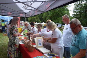 FESTIWAL KÓŁ GOSPODYŃ WIEJSKICH I TWÓRCÓW LUDOWYCH  TRADYCYJNIE w Nałęczowie