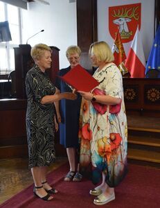 Wręczenie Aktów Powołania Członkom Powiatowej Rady Rynku Pracy – osobom nieobecnym na pierwszym posiedzeniu.