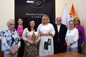 Dofinansowanie do zakupu busa ze środków PFRON dla WTZ w Krężnicy Jarej