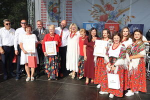 Tradycja i kreatywność w jednym – rozstrzygnięto Powiatowy Konkurs Wieńców Dożynkowych 2025!