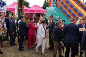 Dożynki Powiatowo-Gminne 2025 w Niedrzwicy Dużej - Korowód + oficjalna część