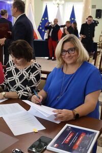 Podpisanie umowy na dofinansowanie tras o charakterze użyteczności publicznej