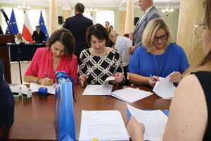 Podpisanie umowy na dofinansowanie tras o charakterze użyteczności publicznej