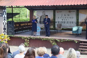 Czytanie poezji Jana Kochanowskiego w ramach akcji Narodowe Czytanie