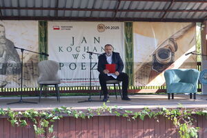 Czytanie poezji Jana Kochanowskiego w ramach akcji Narodowe Czytanie