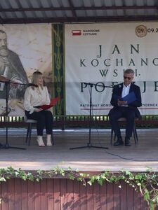 Czytanie poezji Jana Kochanowskiego w ramach akcji Narodowe Czytanie