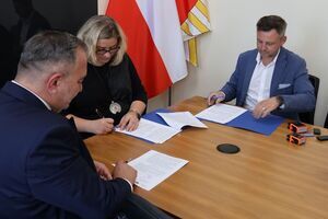 Kolejna umowa w ramach projektu „e-Geodezja II” podpisana – prace w Gminie Zakrzew