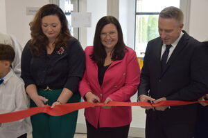 Otwarcie nowego budynku szkoły w Jakubowicach Konińskich