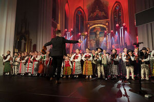 
                                                    Wspomnień czar – koncert „Małej Armii Janosika” raz jeszcze…
                                                