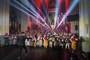 
                                                    Wspomnień czar – koncert „Małej Armii Janosika” raz jeszcze…
                                                