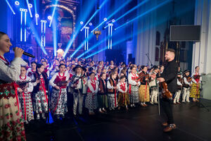 
                                                    Wspomnień czar – koncert „Małej Armii Janosika” raz jeszcze…
                                                