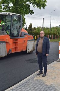 
                                                    Wizytacja Starosty Ryckiego oraz Dyrektora Zarządu Dróg Powiatowych w Rykach na placu budowy drogi powiatowej Nr 1420L w miejscowościach Kłoczew, Jagodne i Gózd
                                                