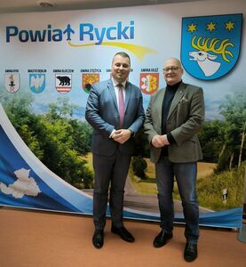 
                                                    POWIATOWA RADA RYNKU PRACY W RYKACH
                                                