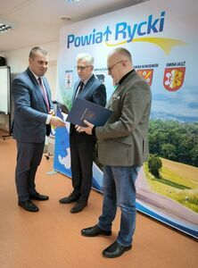 
                                                    POWIATOWA RADA RYNKU PRACY W RYKACH
                                                