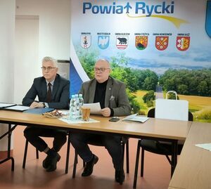 
                                                    POWIATOWA RADA RYNKU PRACY W RYKACH
                                                