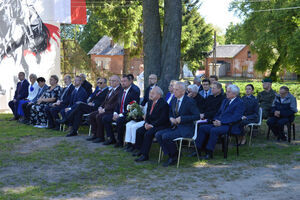
                                                    Odsłonięcie muralu i tablicy pamiątkowej
                                                
