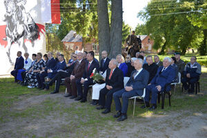 
                                                    Odsłonięcie muralu i tablicy pamiątkowej
                                                