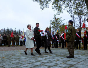 
                                                    Powiatowe Obchody Narodowego Święta Niepodległości w Rykach – 11 listopada 2025 r.
                                                