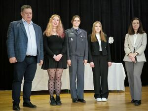 
                                                    Uczennice z Powiatu Ryckiego w etapie regionalnym XII Olimpiady Wiedzy o Zdrowiu Psychicznym
                                                