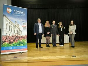 
                                                    Uczennice z Powiatu Ryckiego w etapie regionalnym XII Olimpiady Wiedzy o Zdrowiu Psychicznym
                                                