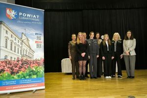 
                                                    Uczennice z Powiatu Ryckiego w etapie regionalnym XII Olimpiady Wiedzy o Zdrowiu Psychicznym
                                                