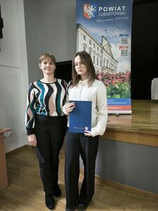 
                                                    Uczennice z Powiatu Ryckiego w etapie regionalnym XII Olimpiady Wiedzy o Zdrowiu Psychicznym
                                                