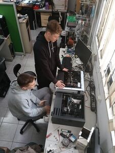 
                                                    Uczniowie ZSZ1 w Dęblinie kończą praktyki w Portugalii
                                                