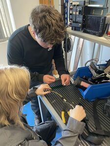 
                                                    Czas praktyk w Sevilli upływa uczniom ZSZ nr 1 bardzo pracowicie w ADA Superior Technological Institude.
                                                