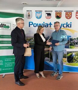 
                                                    POWIATOWA RADA RYNKU PRACY W RYKACH
                                                