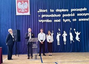 
                                                       Pożegnanie uczniów klas maturalnych
                                                