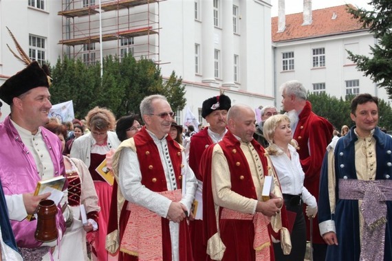 Narodowe Czytanie Pod Platanem 2014 Trylogia Henryka Sienkiewicza