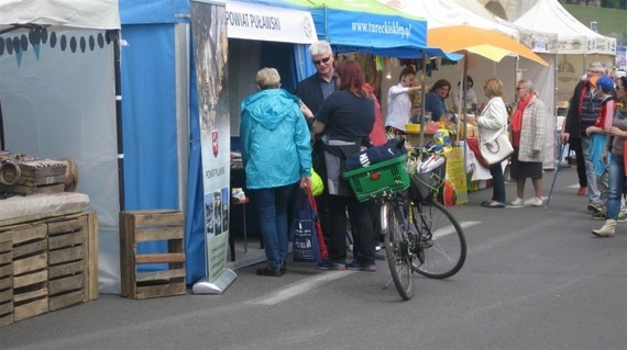 Tłumy odwiedzających stoisko Powiatu Puławskiego na Międzynarodowych Targach Szczecińskich - ORGANIC