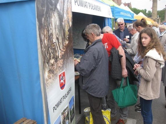 Tłumy odwiedzających stoisko Powiatu Puławskiego na Międzynarodowych Targach Szczecińskich - ORGANIC