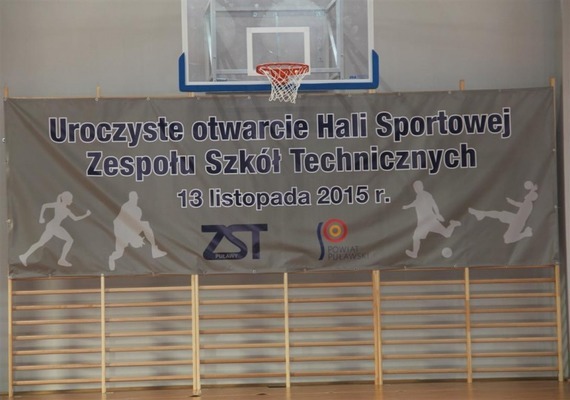 Hala sportowa przy Zespole Szkół Technicznych w Puławach otwarta! 