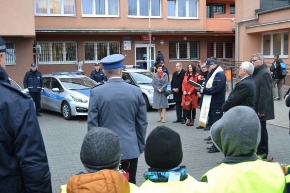 Wspólnie dbamy o bezpieczeństwo. Nowe radiowozy dla Policji w Powiecie Puławskim 