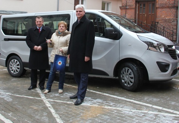 Nowy Samochód dla Środowiskowego Domu Samopomocy w Górze Puławskiej