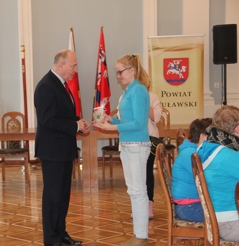 Uczniowie z SOSW w Kęble na lekcji preorientacji zawodowej w puławskim Starostwie