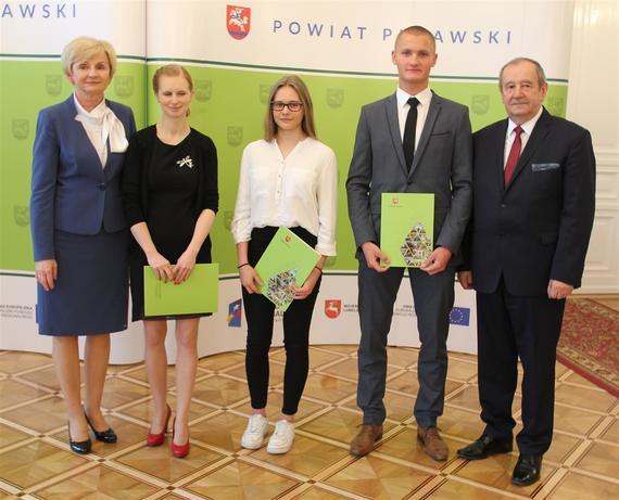 Sportowe nagrody Starosty Puławskiego za 2016 r.