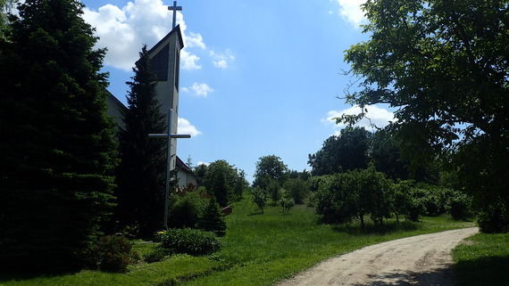 <p>Kaplica w Skowieszynie</p>