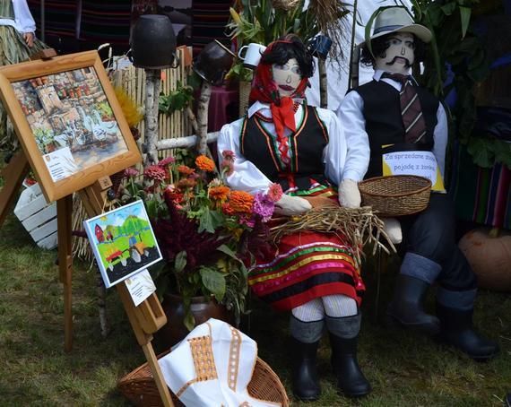 Wieńce i stoiska na Dożynkach Powiatowych Nałęczów 2018